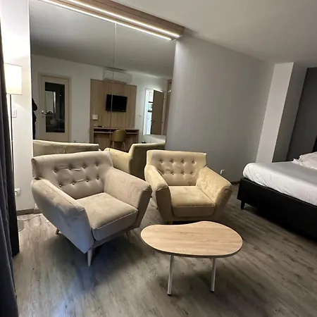 Beau 30m2, Piscine Et Jacuzzi Au Jardin D'eden, Dedie Aux Couples, Village Naturiste Апартаменты Агд