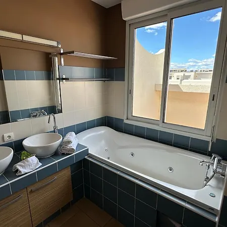 Beau 30m2, Piscine Et Jacuzzi Au Jardin D'eden, Dedie Aux Couples, Village Naturiste Апартаменты